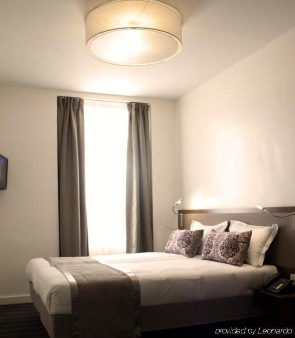 Art Hotel Batignolles باريس الغرفة الصورة